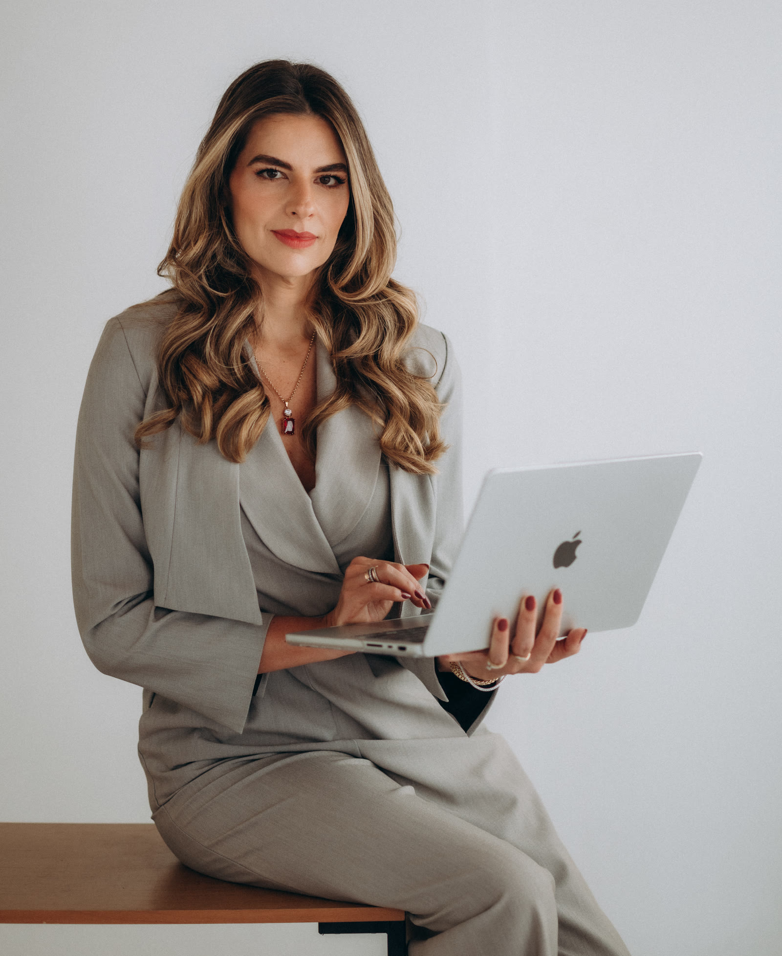 Dra. Vivian Campos